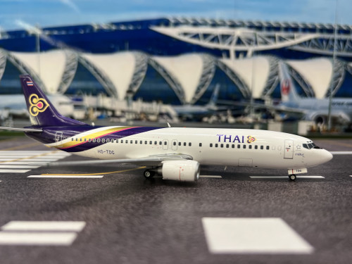 JC Wings 1:200 Thai Airways B737-400 Last Flight HS-TDG XX20132 [Width 14 Length 18.5 Height 5.5 cm] 2