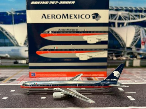  JC Wings 1:400 Aeromexico B767-300ER XA-RWX XX4265