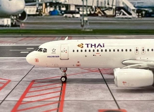 Phoenix1:400 Thai A320 HS-TXG PH12044 [Width 9 Length 9 Height 3 cm] 6