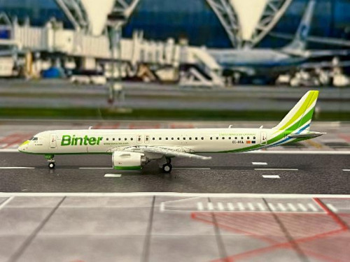Gemini Jets 1:400 Binter Canarias E195-E2 EC-OEA GJ2281 [Width 9 Length 10 Height 2.5 cm] 5