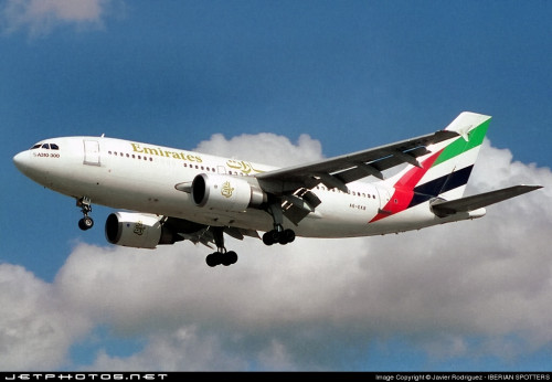 Gemini Jets GJ2234 1:400 Emirates A310-300 A6-EKB [Width 11 Length 11.5 Height 3.5 cms] 5