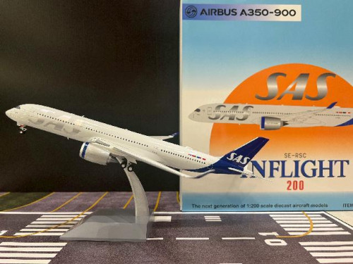 Inflight 1:200 SAS Airbus A350-941 SE-RSC IF350SK0325 [Width 32 Length 35 Height 9 cm]