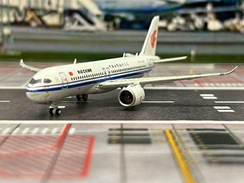 JCWings 1:400 Air China Comac C919 B-919X XX40294 [Width 9 Length 9.5 Height 3 cm] 7