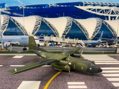 Herpa Wings 1:200 Luftwaffe C-160-WTD 61 HW572293 