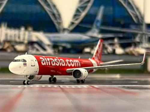 Panda Model 1:400 Thai Air Asia A321-251NX HS-EAC 62455 5