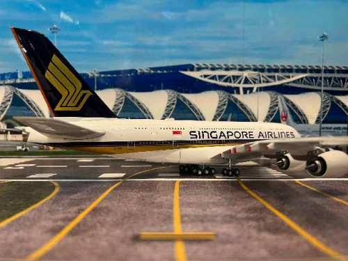 JFOX 1:200 Singapore Airlines A380 9V-SKZ JFA380002 [Width 41 Length 38 Height 12 cm] 4