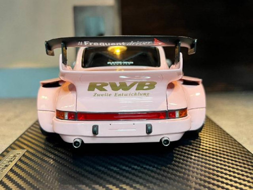 Ignition: IG2475 1:18 RWB 930 Pink [Width 10 Length 24 Height 7 cms] 7