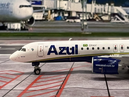 Gemini Jets 1:400 Azul E195-E2 PS-AEH GJ2199 3