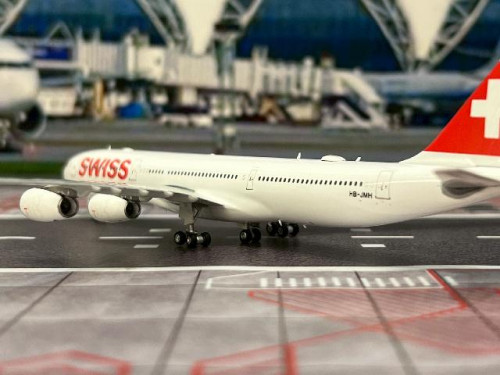 Phoenix 1:400 Swiss International A340-300 HB-JMH PH1975 5