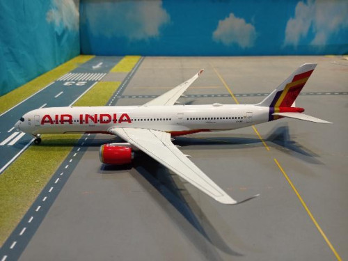Inflight IF359AI1223 1:200 Air India A350-941VT-JRA [Width 32 Length 35 Height 7 cms] 2