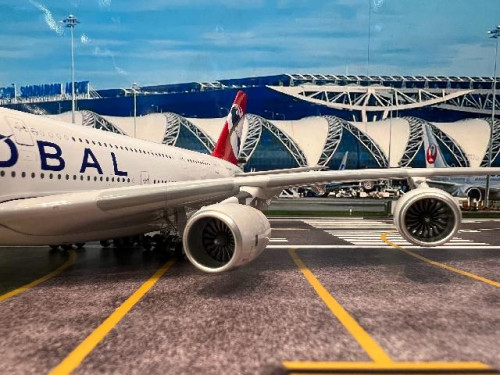 Inflight 1:200 Global A380 9H-GLOBL IF3803L0726 [Width 41 Length 38 Height 12 cm] 7
