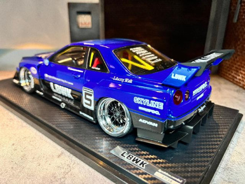 IG2705 1:400 LB-ER34 Super Silhouette Skyline Blue/Black [Width 10 Length 27 Height 8 cms] 2