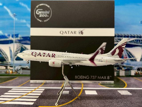 Gemini Jets 1:200 Qatar Airways 737 MAX 8 A7-BSC G21243 [Width 18 Length 18.5 Height 6 cms]