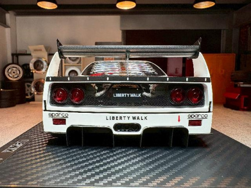 Ignition 1:18 LB-Works 40 White IG3752 [Width 10 Length 25 Height 7 cm] 8