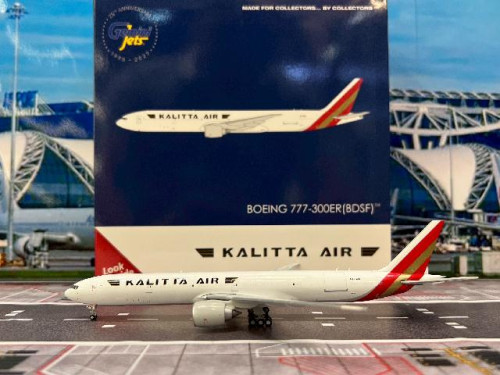 Gemini Jets 1:400 Kalitta Air 777-300ERF N779CK GJ2301 [Width 16 Length 18 Height 5 cms]