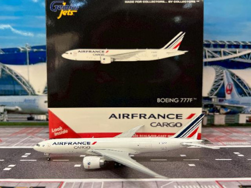 Gemini Jets 1:400 Air France Cargo 777-200LRF F-GUOC GJ2159 [Width 16 Length 17 Height 5 cms]