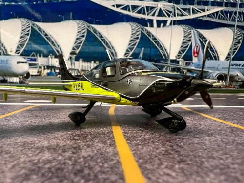 Gemini Jets 1:72 Cirrus SR22T N225HL GG022 [Width 16 Length 11 Height 3.5 cm] 7