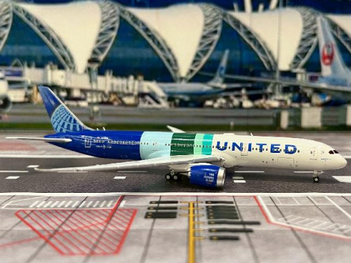 Gemini Jets 1:400 United Airlines B787-9 N24988 'SAF' GJ2333 2