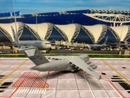 Gemini Jets 1:400 USAF C-17A Globemaster III 06-6168 (Dover Air Force Base) GM143 3