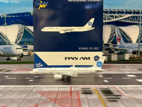 Gemini Jets 1:400 Pan Am 757-200W TF-FIC GJ2380 [Width 10 Length 11.5 Height 3 cm]