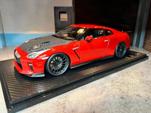 Ignition [IG1759] 1:18 Nissan GT-R35 Premium Edition Red [Width 10 Length 25 Height 7 cm]