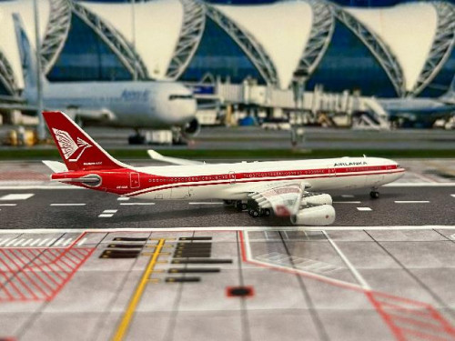 Aviation 1:400 Air Lanka A340-311 4R-ADA AV4321 [Width 15 Length 16 Height 4 cm] 4