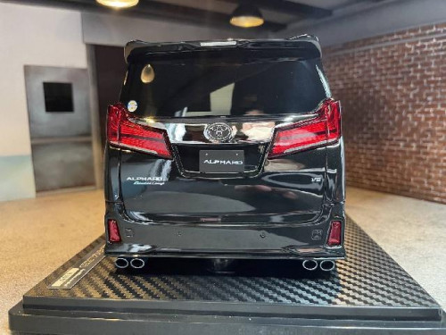 IG2429 1:18 Alphard H30W Lounge S Blk [Width 9 Length 28 Height 10 cms] 7