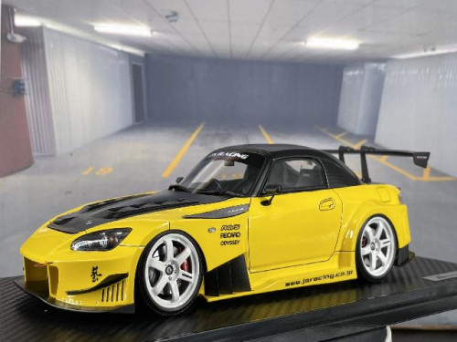 Ignition Model: IG2014 1:18 J's Racing S2000 (AP1) Yellow [Width 10 Length 25 Height 7 cms]