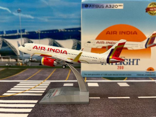 Inflight 1:200 Air India A320-251N VT-RTN IF320AI0725 [Width 17 Length 18.5 Height 6 cms]