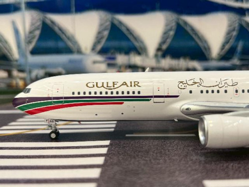 Inflight 1:200 Gulf Air 767-300ER A4O-GF RM76301 [Width 24 Length 27 Height 8 cms] 5