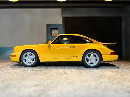 GT385 1:18 Porsche 964RS Yellow  [Width 10 Length 24 Height 7 cms] 4