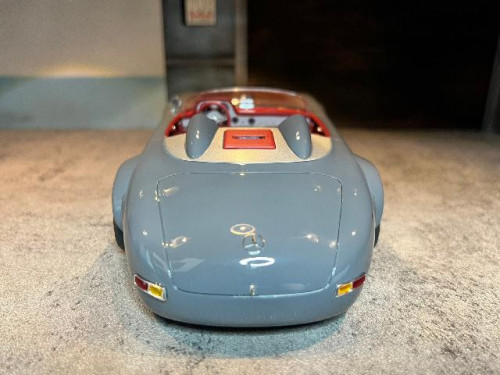 GT-Spirit: GT383 1:18 MB Speedster Custom Slang 500 [Width 10 Length 25 Height 6 cms] 7