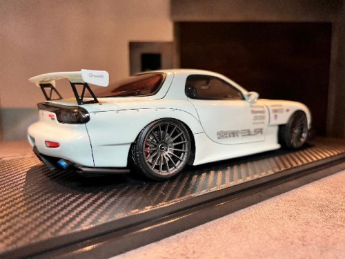 Ignition Model 1:18 Mazda RX-7 (FD3S) RE Amemiya White IG2232 3