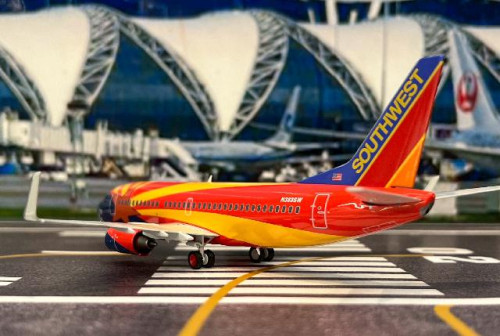 Inflight 1:200 Southwest 737-3H4 N383SW B738383 [Width 14 Length 18.5 Height 5.5 cm] 8