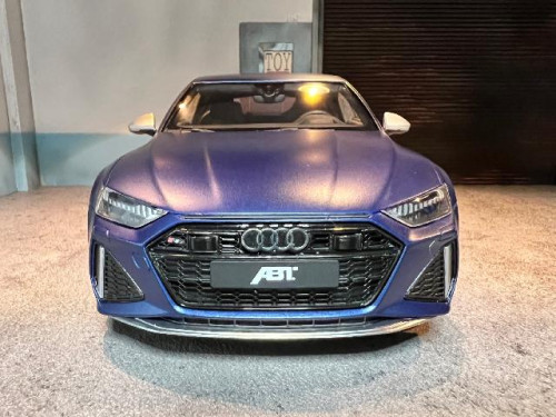 GT399 1:18 Audi RS7 ABT Met Blue [Width 10 Length 25 Height 7 cms] 6