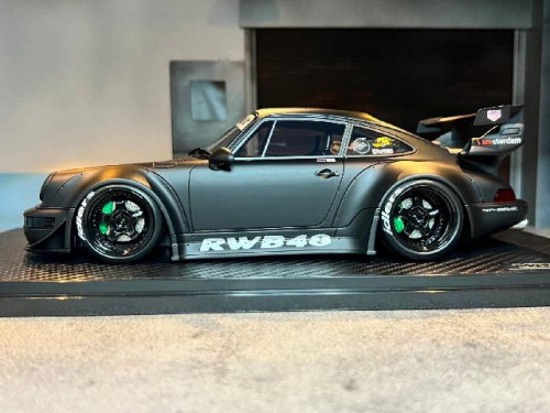 Ignition: IG2463 1:18 RWB 964 Matte Blk [Width 10 Length 24 Height 7 cms] 4