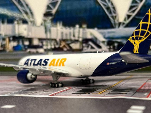 Gemini Jets 1:400 Atlas Air 777-200LRF N703GT GJ2294 [Width 16 Length 17 Height 5 cm] 5