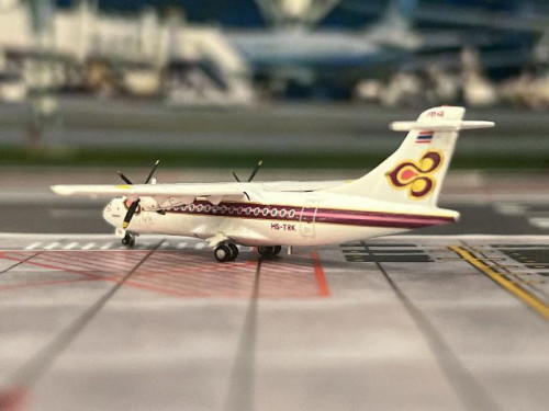 JC Wings 1:400 Thai Airways ATR 42-320 HS-TRK LH4238 [Width 6 Length 6 Height 1.5 cm] 5