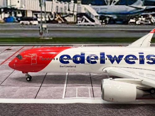 Gemini Jets 1:400 Edelweiss A350-900 HB-IHC Flap Down GJ2315F 4