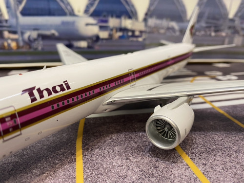 InFlight200 1:200 Thai Airways B777-3D7 HS-TKF [Speedline Livery] IF7773TG1223 5