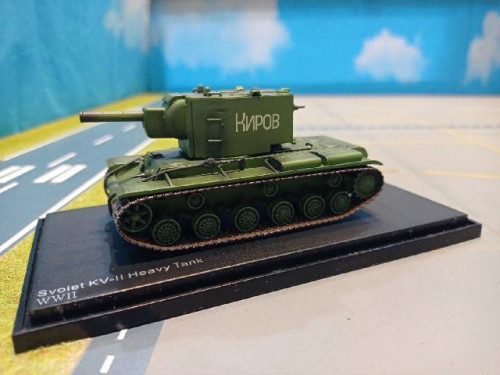 Hobby Master:HG3016 1:72 Svoiet KV-II Heavy Tank WWII [Width 4.5 Length 10 Height 4.5 cms]