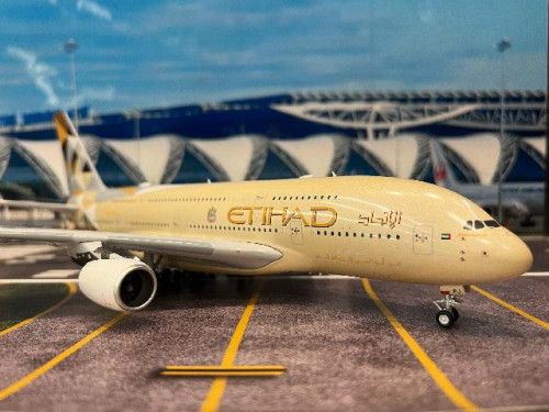 Inflight 1:200 Etihad A380 A6-APJ IF380EY0925A [Width 41 Length 38 Height 12 cm] 2