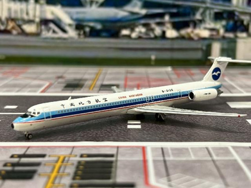 Phoenix 1:400 China Northern MD-82 B-2126 PH12007 [Width 8 Length 11 Height 2 cms] 5