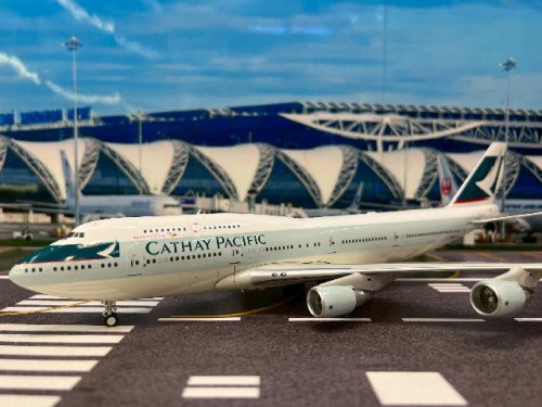 Inflight 1:200 Cathay 747-412 B-HKD WB7474053 [Width 32 Length 33 Height 10 cm] 1