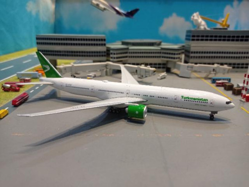 Phoenix PH1890 1:400 Turkmenistan 777-300ER EZ-A781 [Width 16 Length 18 Height 5 cm] 1