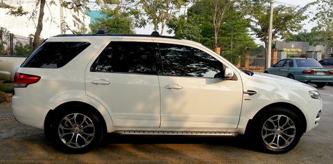 2013 FORD TERRITORY 2.7TDCI (DIESEL) 7 ที่นั่ง สีขาว 6