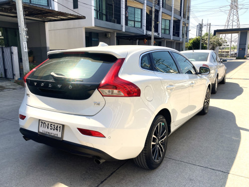 2017 จด 2018 VOLVO V40 T4 มือเดียวสวยจริง 3