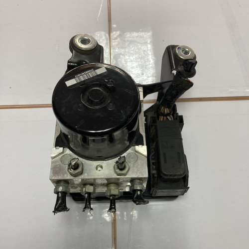 VOLVO S60 V60 2012-2015 ปั้ม ABS ABS โมดูล 2