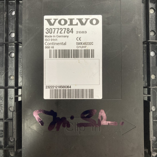 VOLVO S60 2012-2015 กล่องรับสัญญาณรีโมท 1