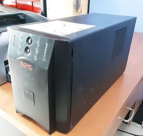UPS APC 1500 VA SMART (SUA1500I) มือสอง